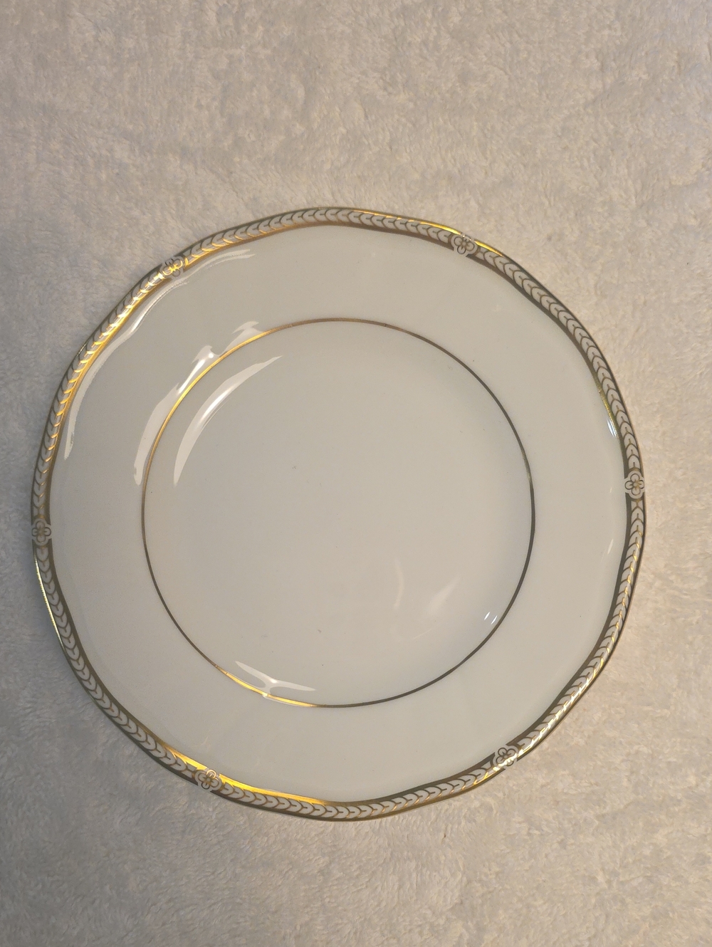 Wedgwood Bone China White Bread And Butter Plate with Gold Trim